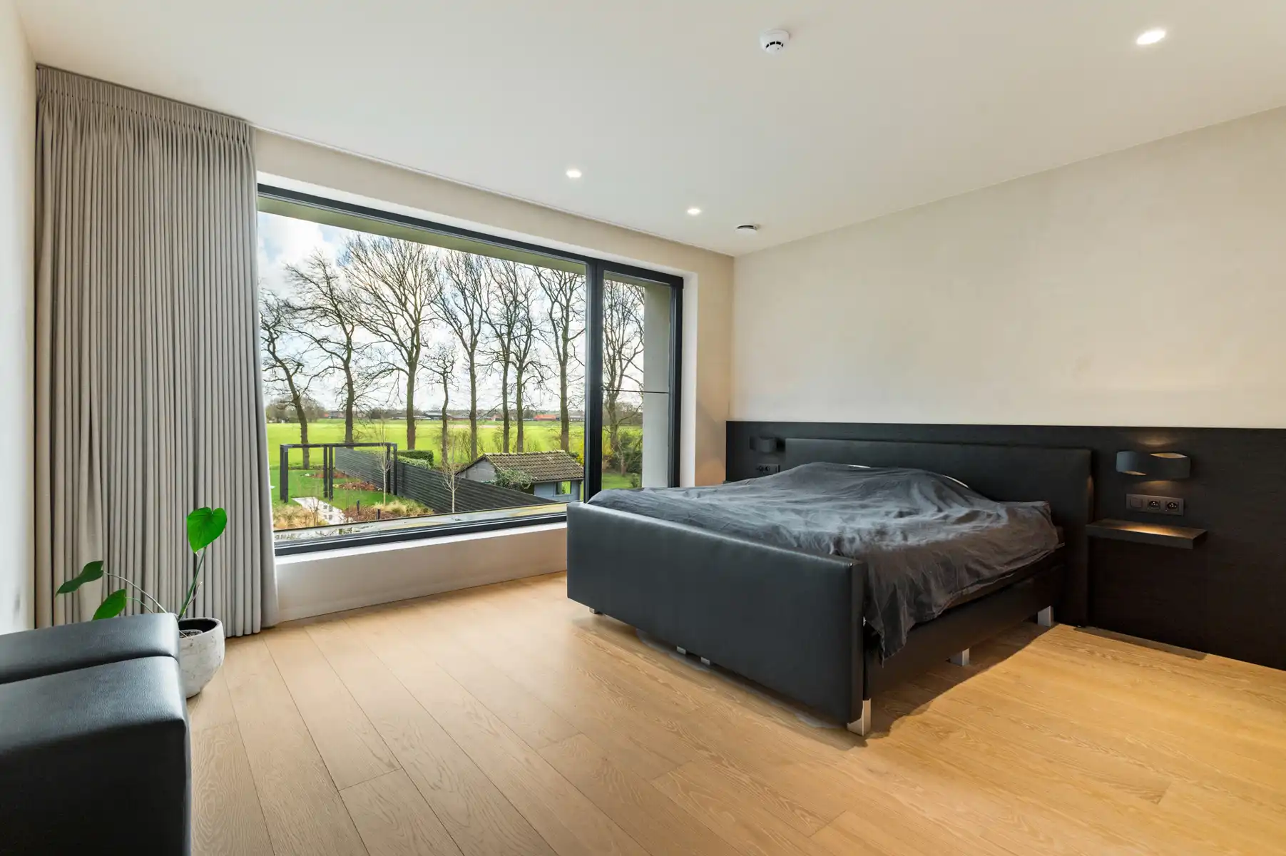 Exclusieve recente woning met hoogwaardige afwerking. foto 16