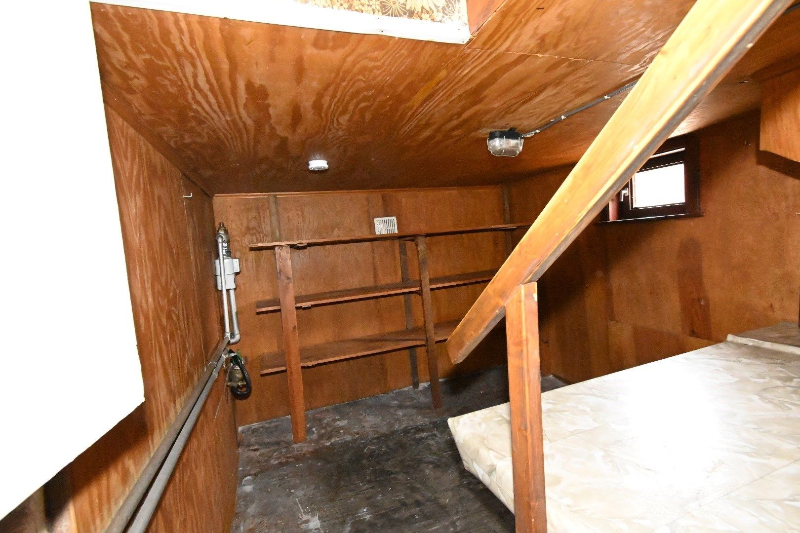 Alleenstaande woning met garage en tuin foto 15