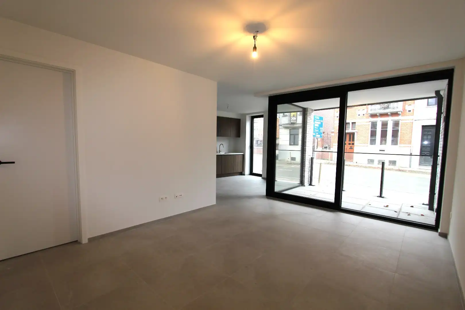 GELIJKVLOERS NIEUWBOUW APPARTEMENT MET TERRAS foto 2