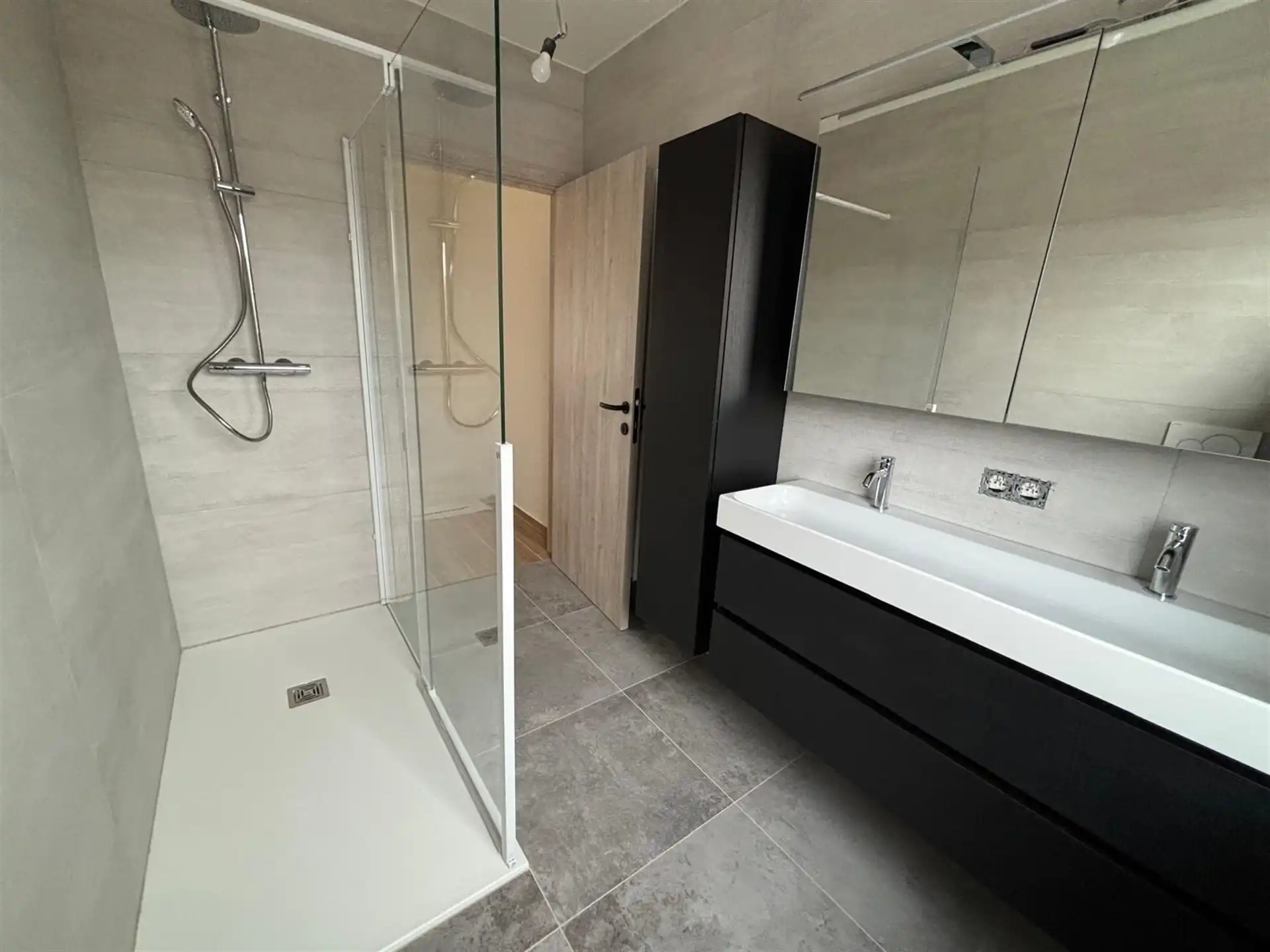 Gerenoveerde woning met drie slaapkamers te Hofstade foto 14