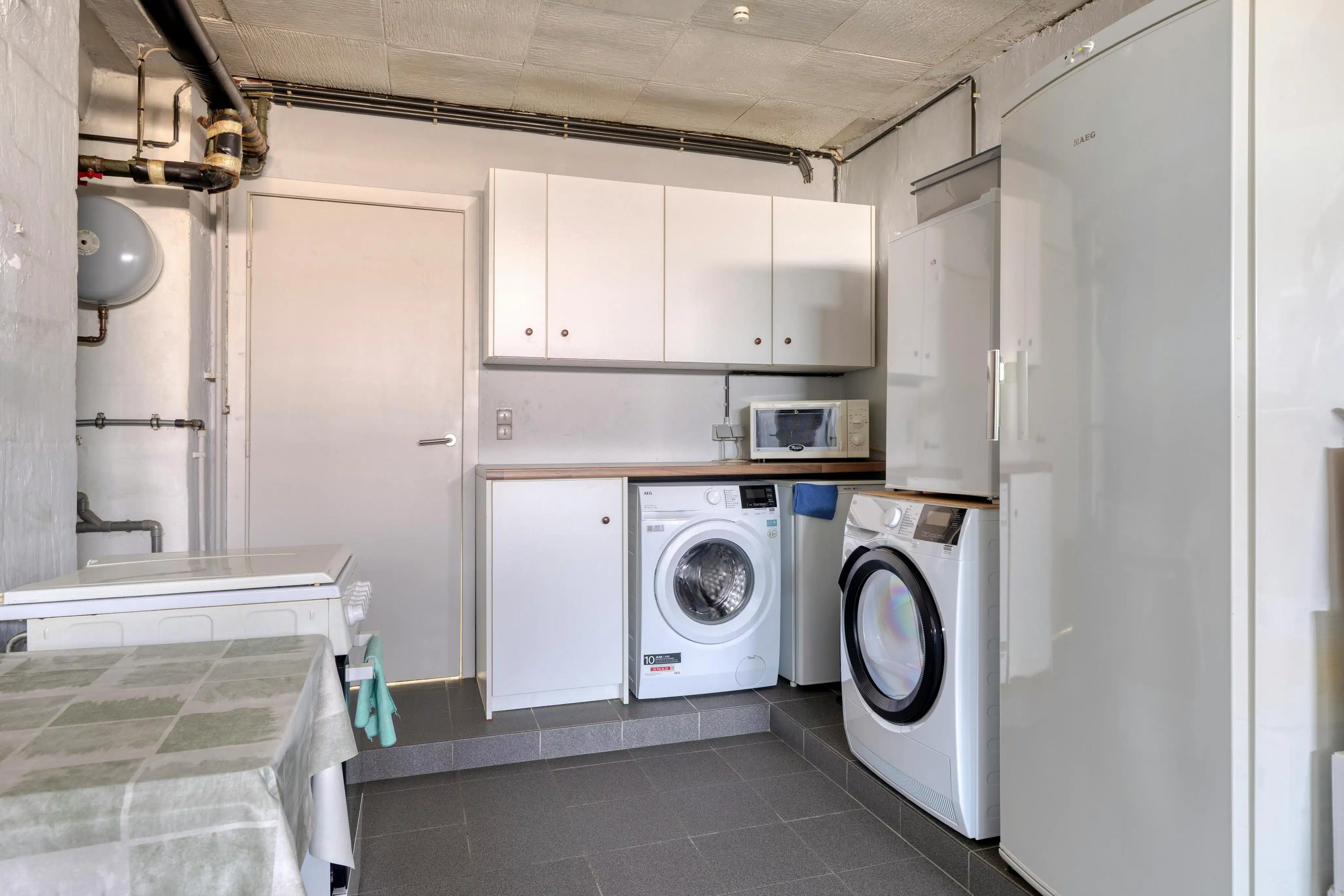 Instapklaar huis te Rumbeke  foto 14