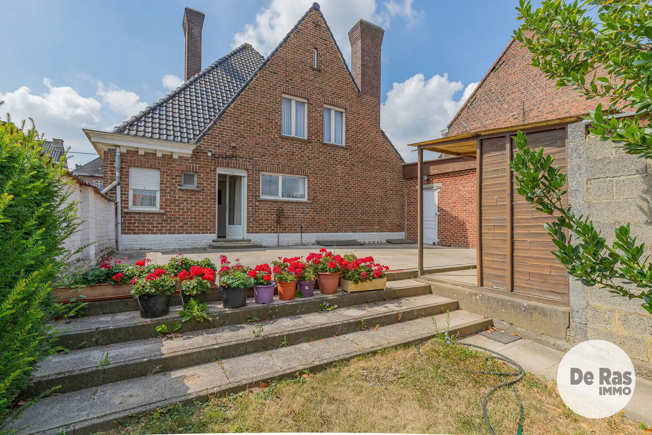 ERONDEGEM - Solide, te renoveren woning met 3 kamers foto 24