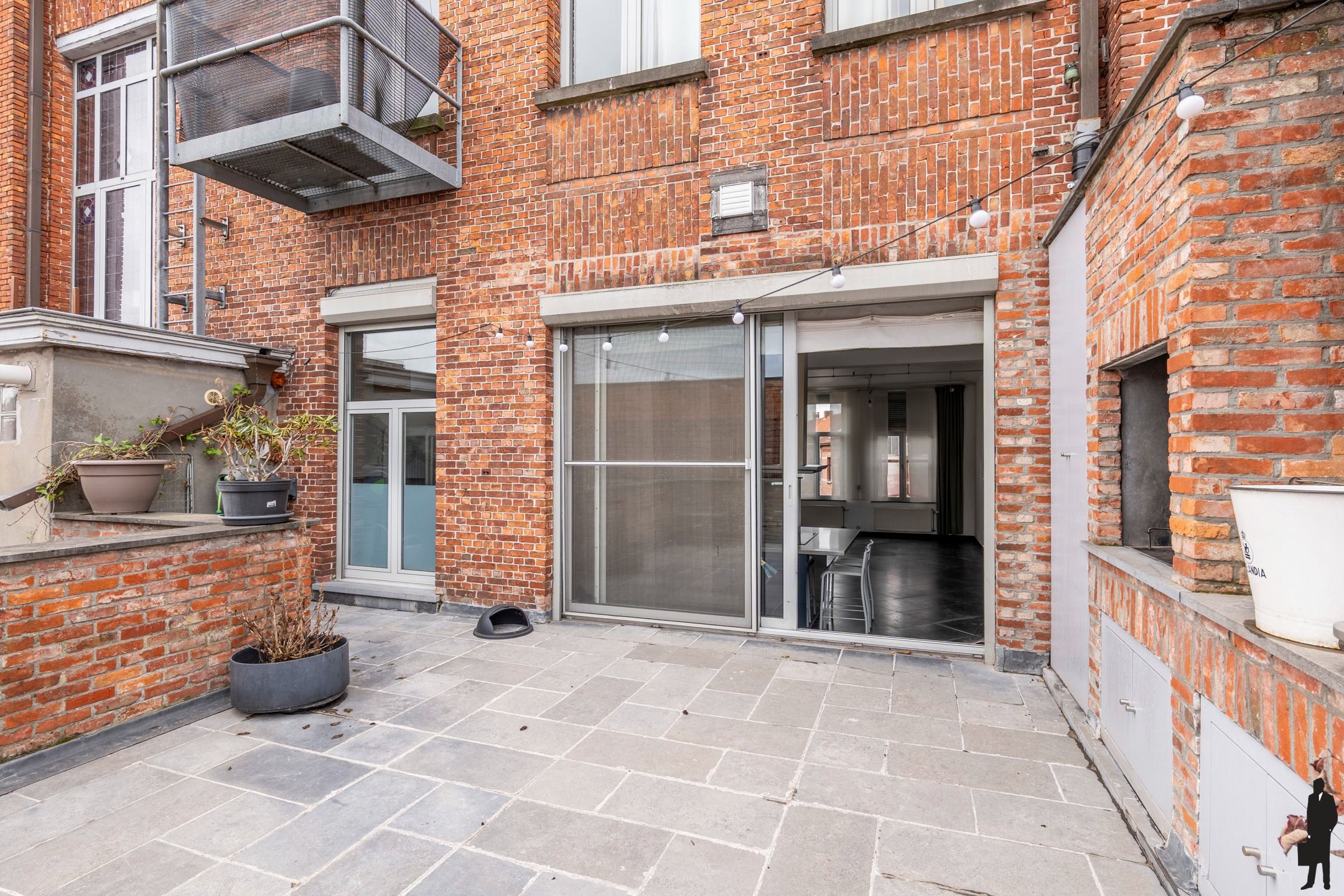 Centraal gelegen éénslaapkamerappartement met terras foto 8