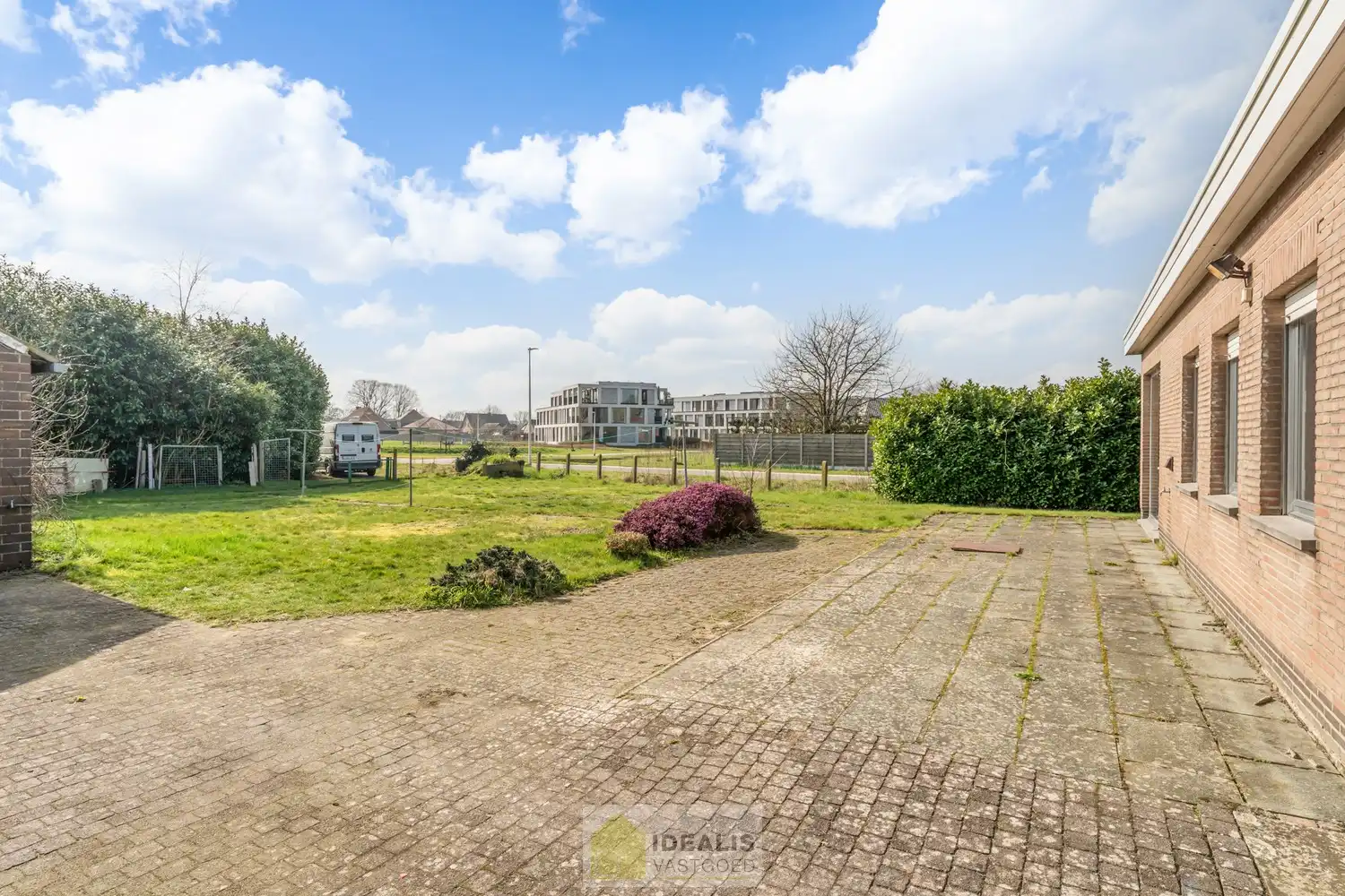 IDEALIS VASTGOED - OP TE KNAPPEN GEZINSWONING OP WANDELAFSTAND VAN CENTRUM! foto 25