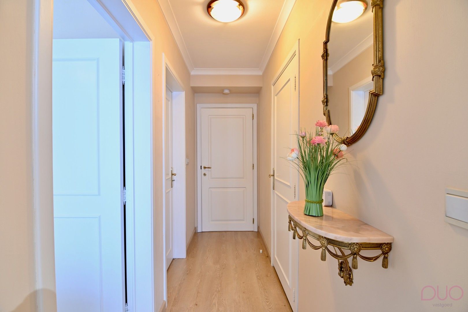 Instapklaar appartement in Truiens stadscentrum met autostaanplaats foto 12