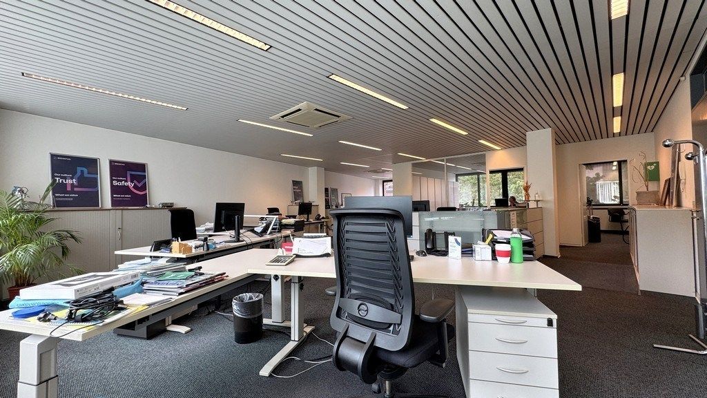 Instapklaar kantoor te huur nabij Singel Antwerpen foto 12