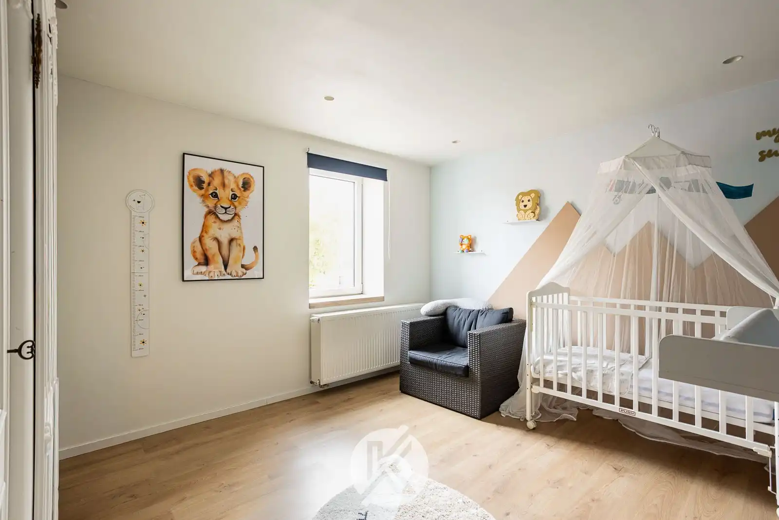 Stijlvol gerenoveerde woning op leuke ligging foto 11