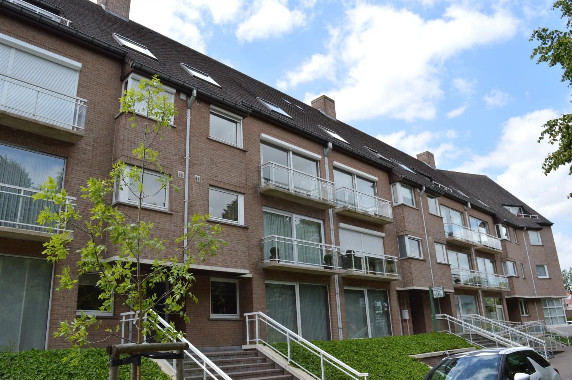 Verzorgd twee slaapkamer appartement in hartje Gullegem foto {{pictureIndex}}