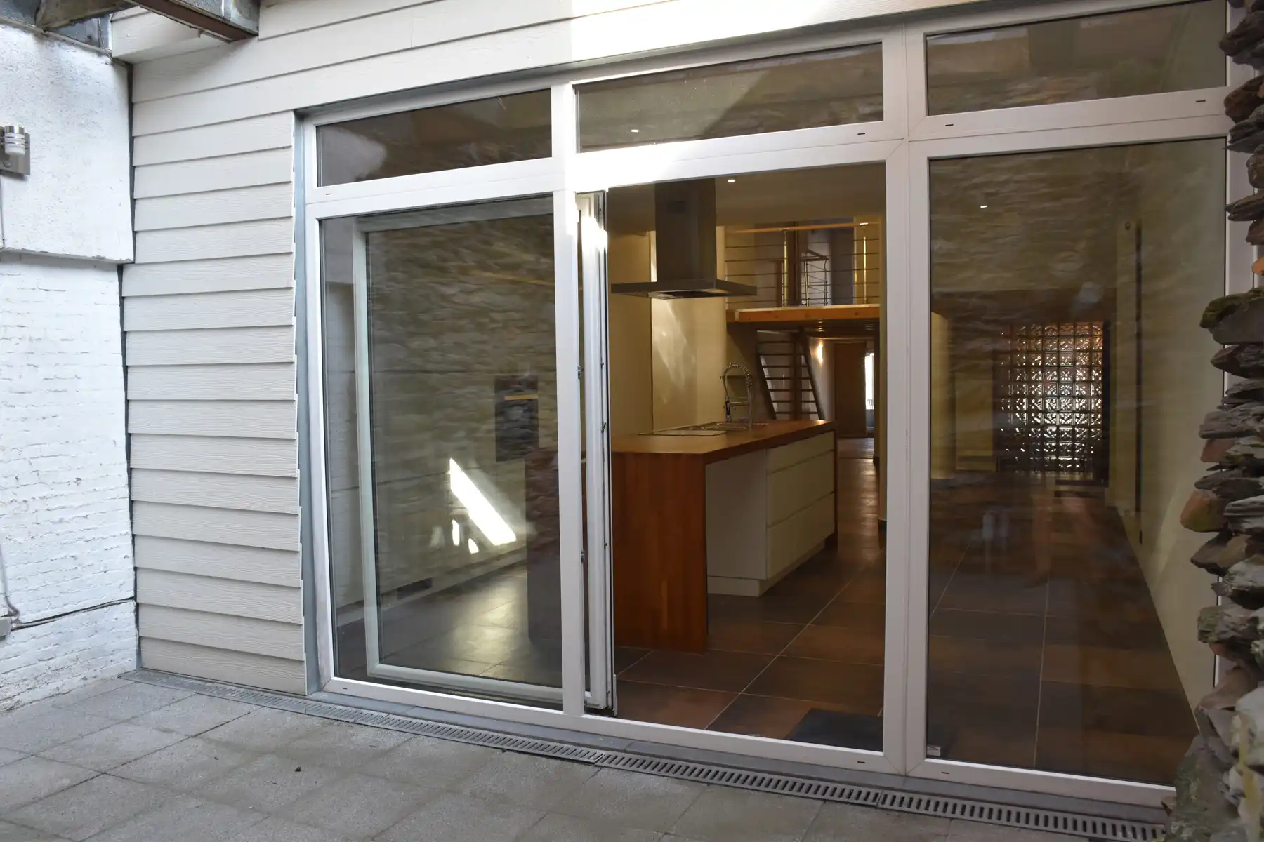 Opbrengsteigendom op goede locatie met verschillende opties foto 17