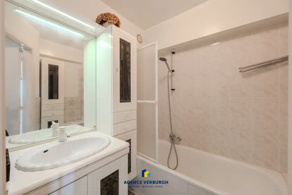 2 slaapkamer appartement met frontaal zeezicht foto 13