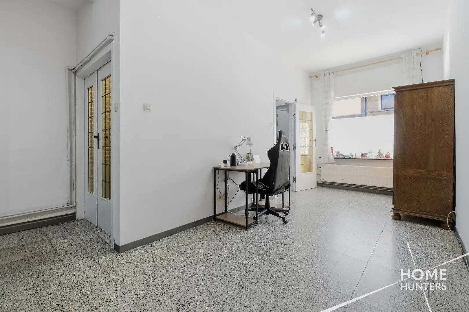 Ruime stadswoning met 4 slaapkamers aan de voet van de Ieperse vestingen foto 10