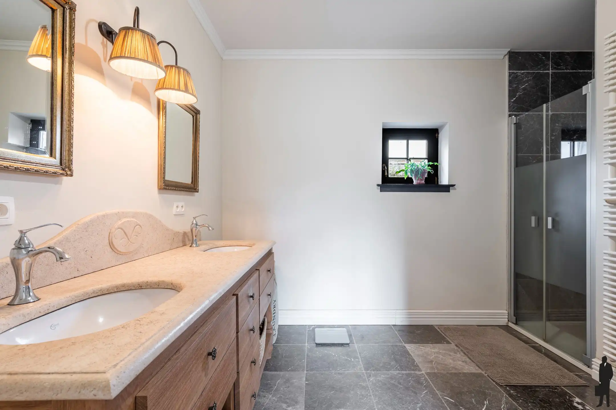 Unieke villa met studio en zwembad op maar liefst 4.270 m² foto 11