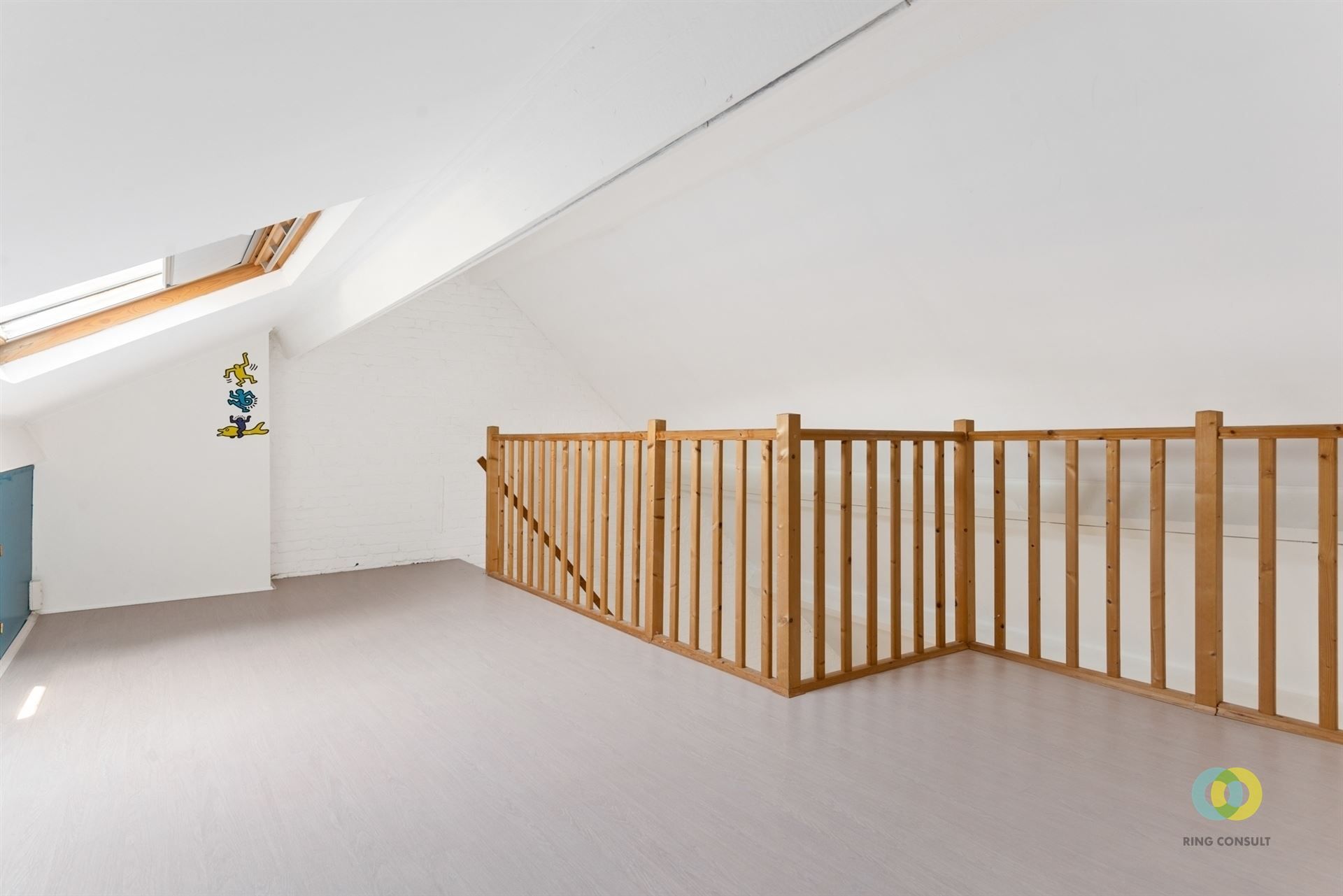 Ruime karakterwoning met garage en terras foto 19