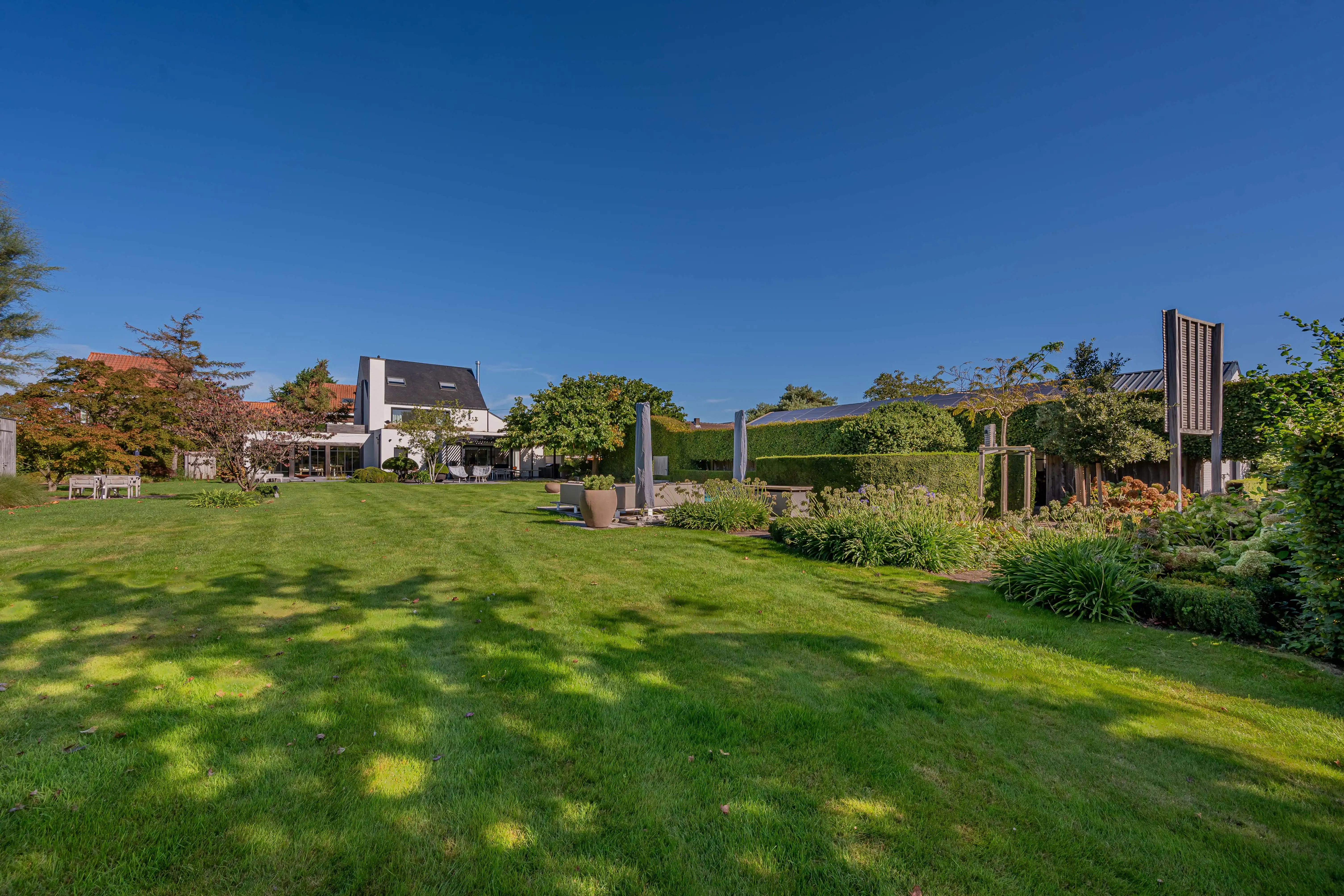 Sublieme en multifunctionele eigendom met exclusieve tuin foto 44