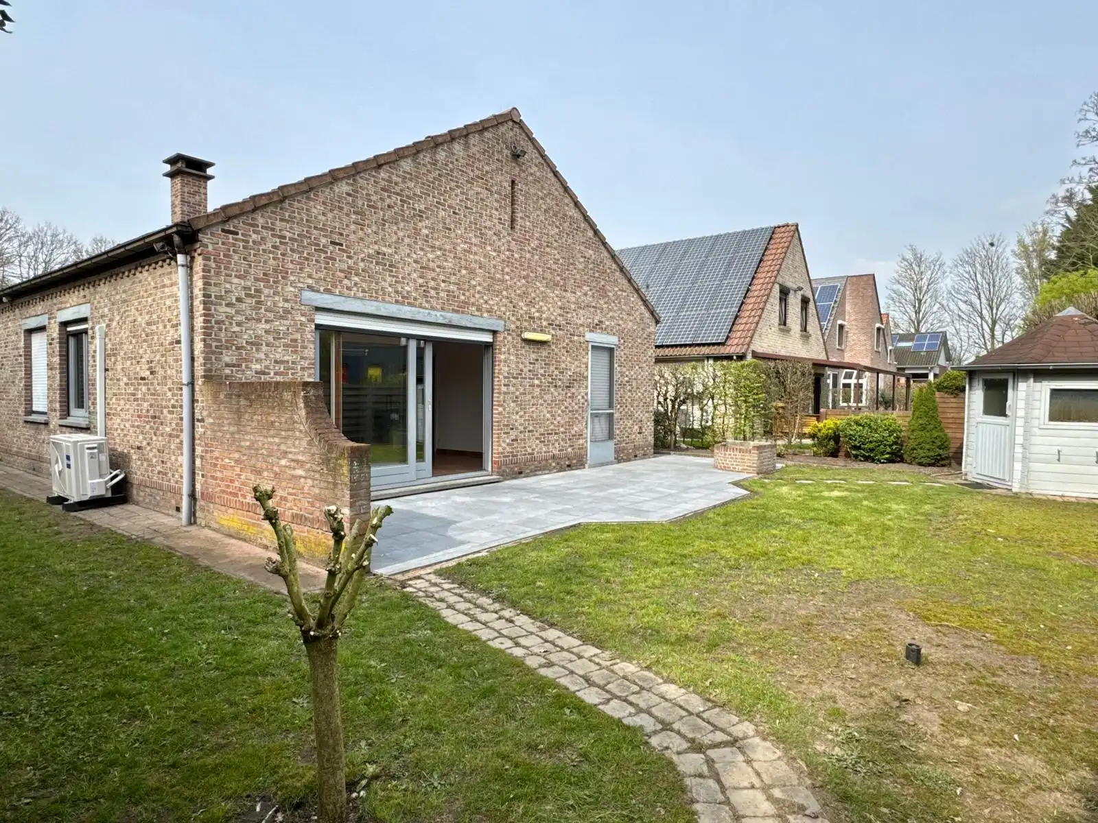 Instapklare woning met tuin in rustige wijk Aartselaar foto 9