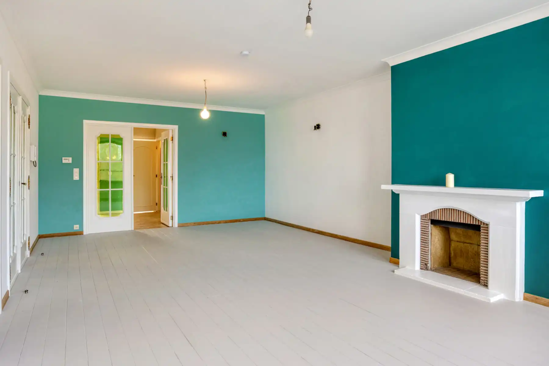 Vernieuwd 3-slaapkamerappartement met garage in hartje Aalst foto 9