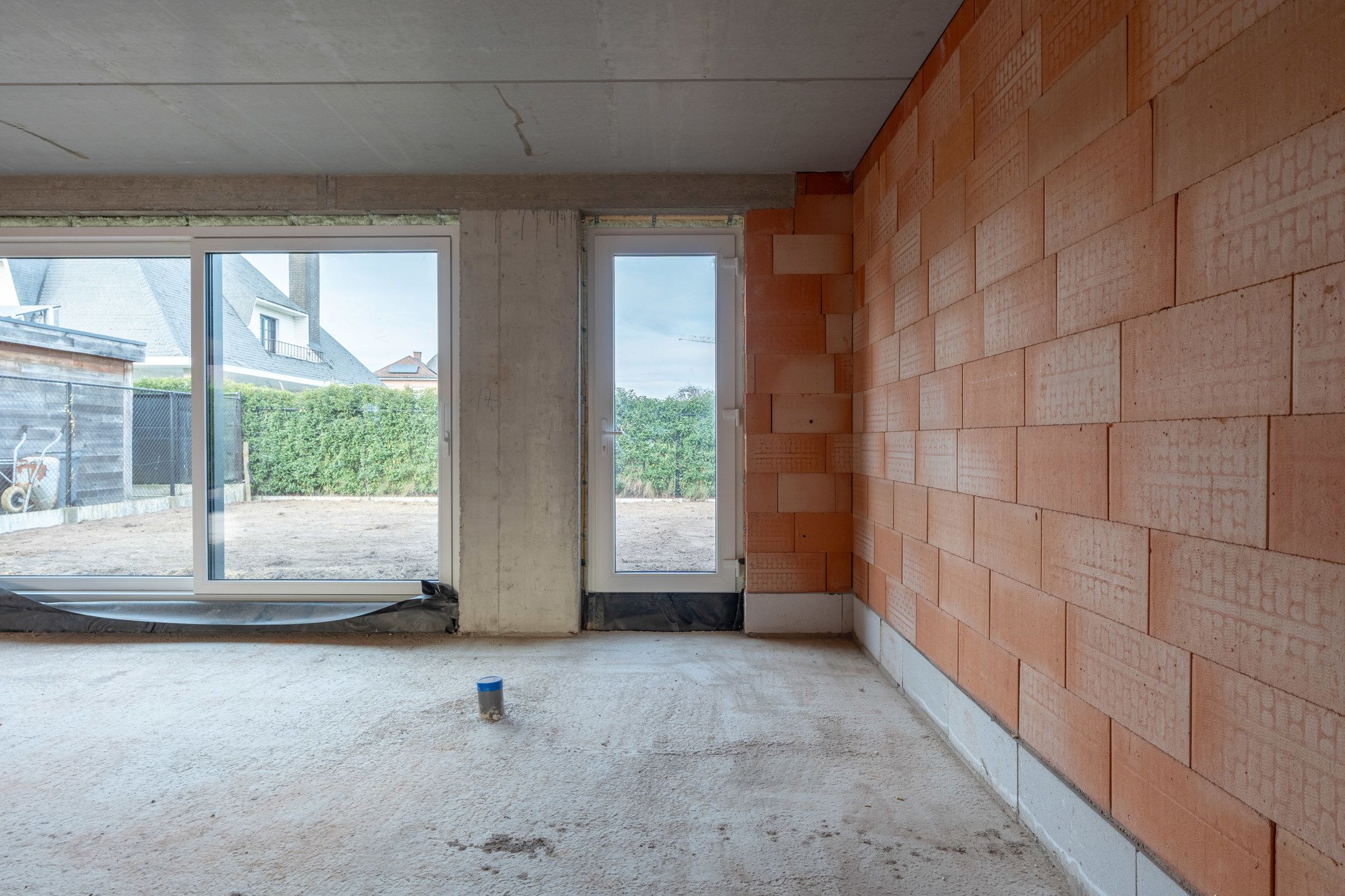 Knappe en ruime (245 m²) casco woning op gunstige ligging foto 21