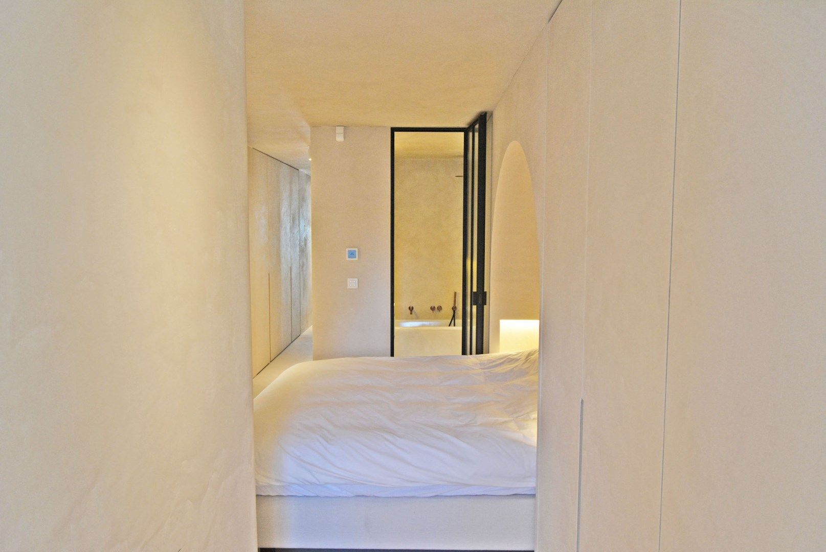 Trendy gerenoveerd appartement op Albertstrand met luxueuze afwerking en frontaal zeezicht foto 10