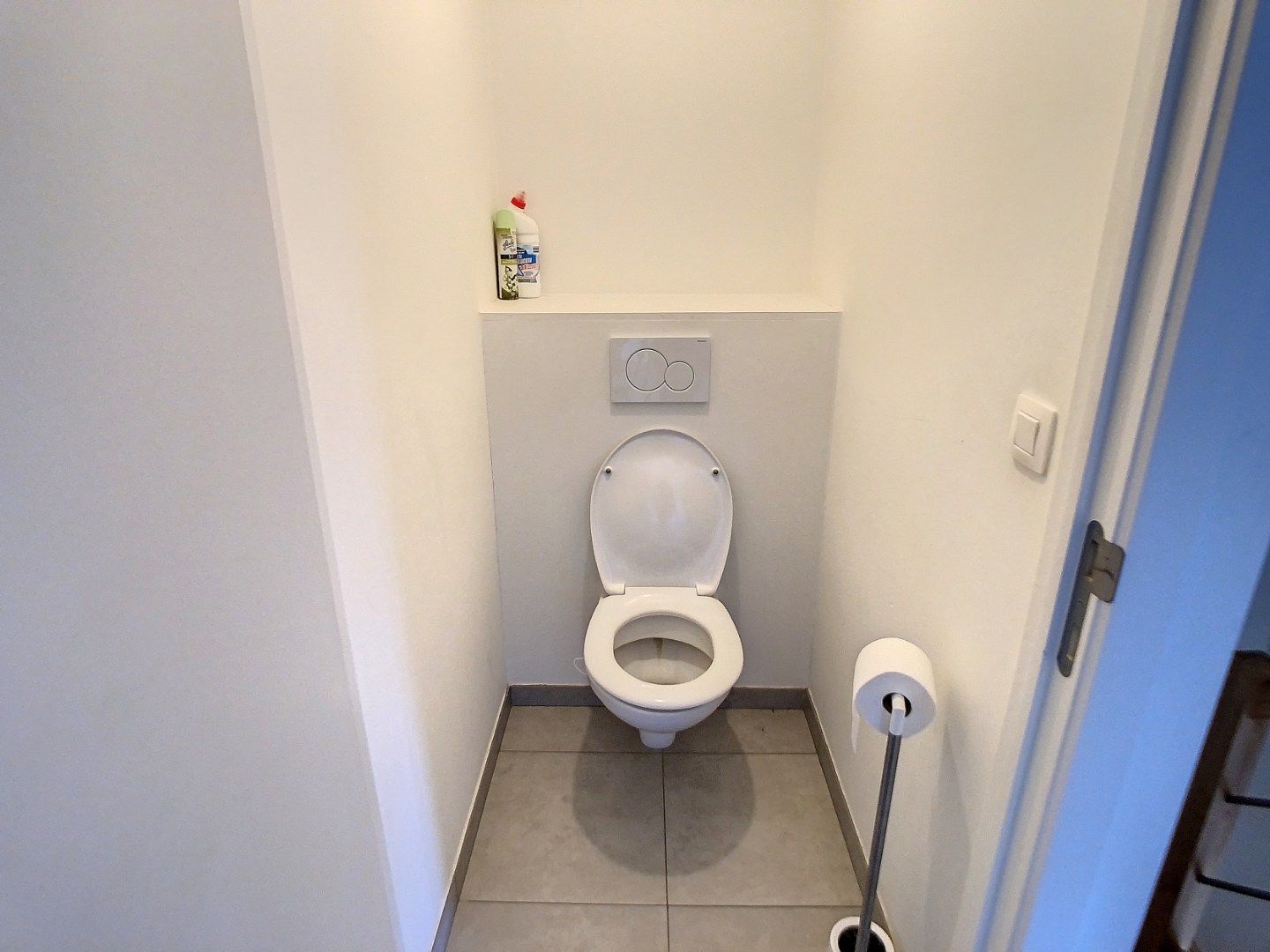Recente woning met 3 slaapkamers, berging, carport en tuin te Tongeren foto 5