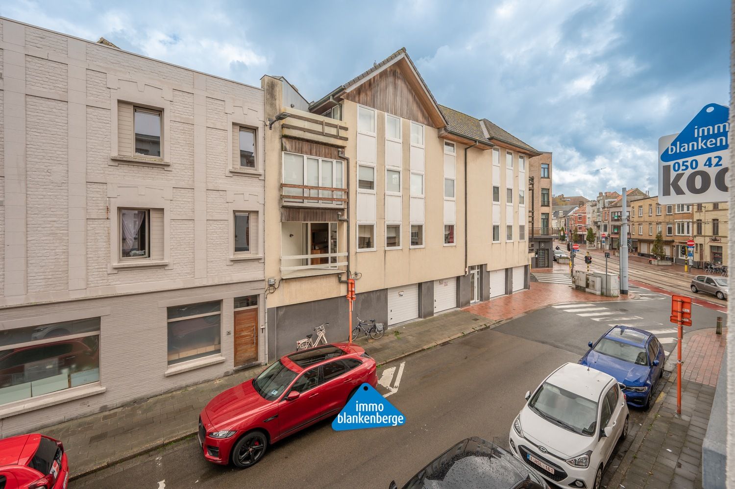 Ruim en lichtrijk appartement met hoge plafonds nabij het centrum foto 10