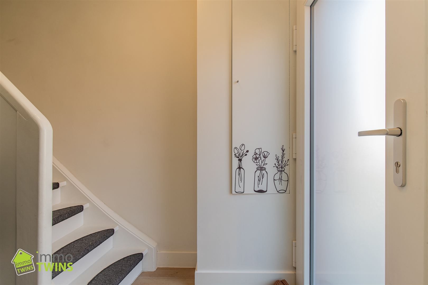 Instapklare gerenoveerde woning op wandelafstand van hartje Dendermonde foto 2