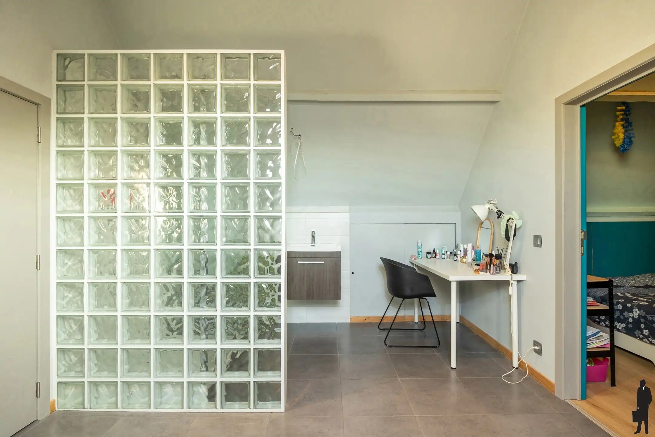 Instapklare, gerenoveerde gezinswoning met ruime tuin foto 15