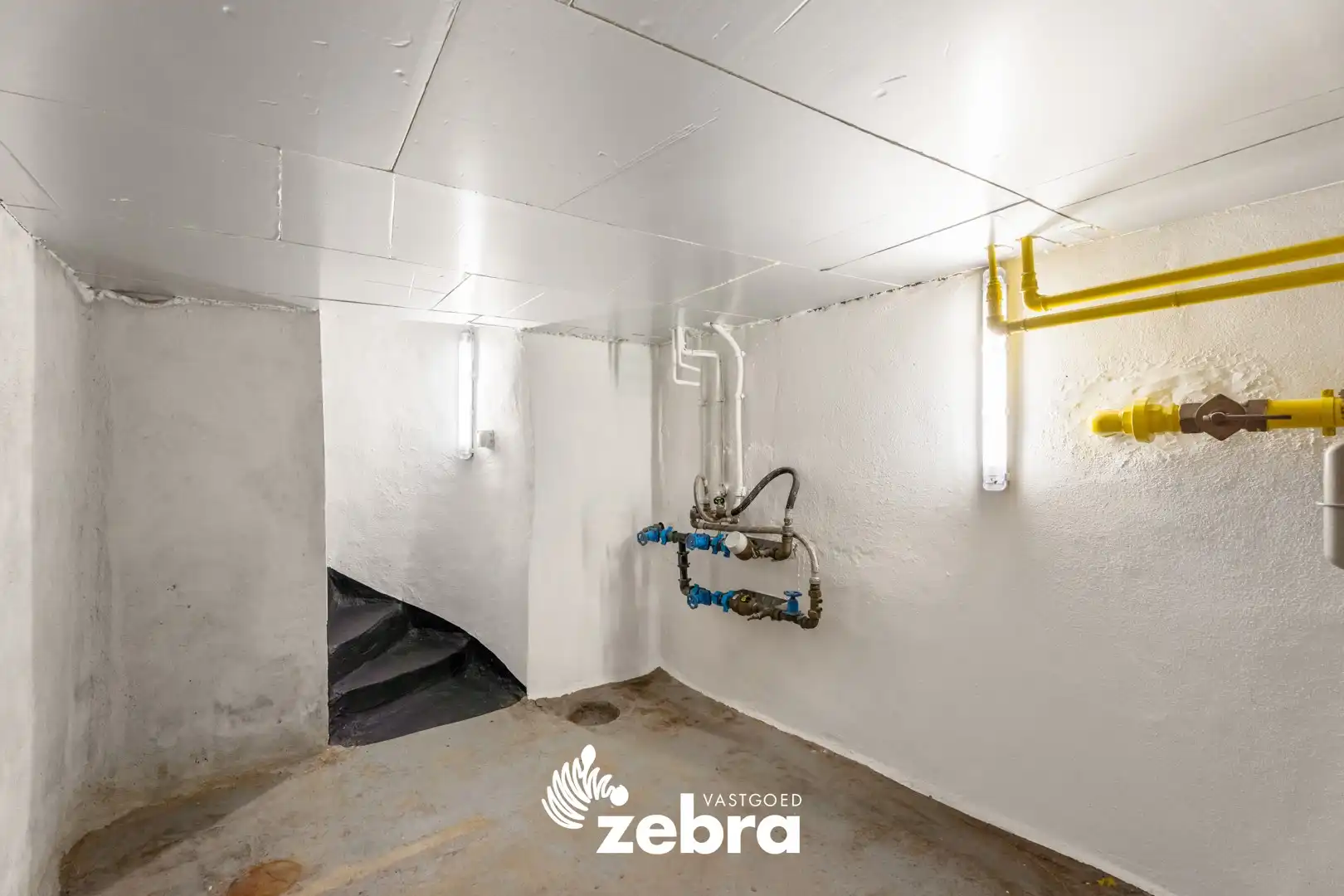 Gerenoveerd duplexappartement in het hartje van Tielt! foto 12