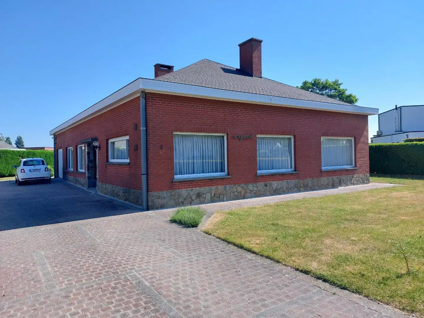 Ruime alleenstaande villa foto 21