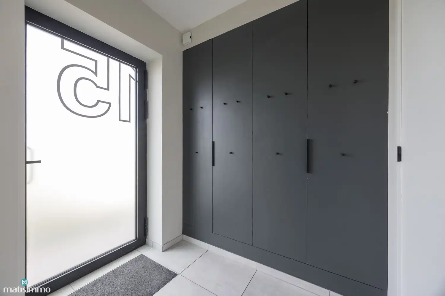 RECENTE ENERGIEZUINIGE WONING MET 2 SLAAPKAMERS, VERANDA EN TUIN TE MUNSTERBILZEN foto 4