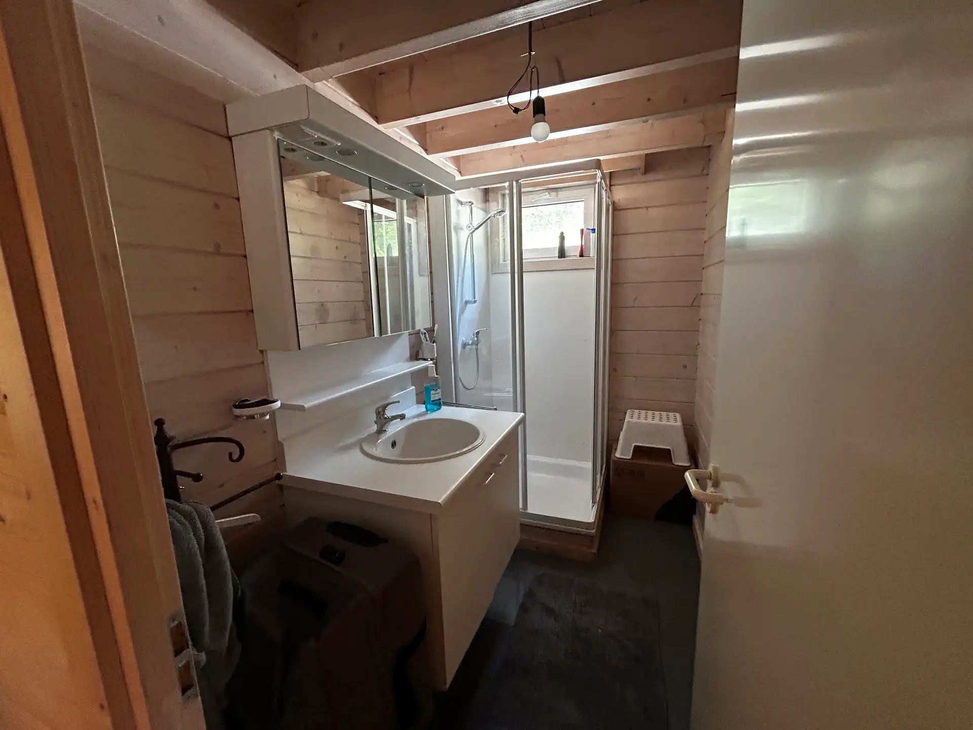 Ruime woning, 4 slpks, 3 badk,  gelegen in parkdomein  foto 16