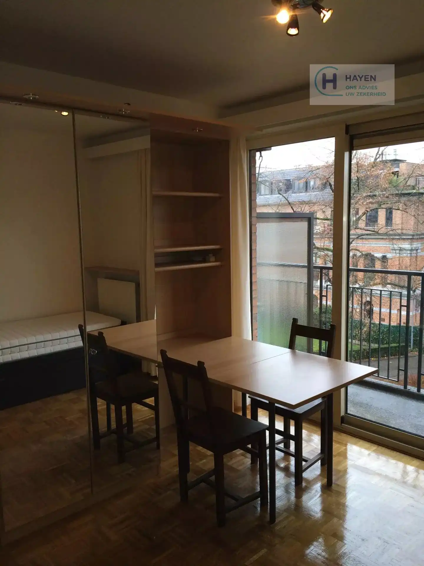 Studio met terras en ondergrondse parking te koop foto 10