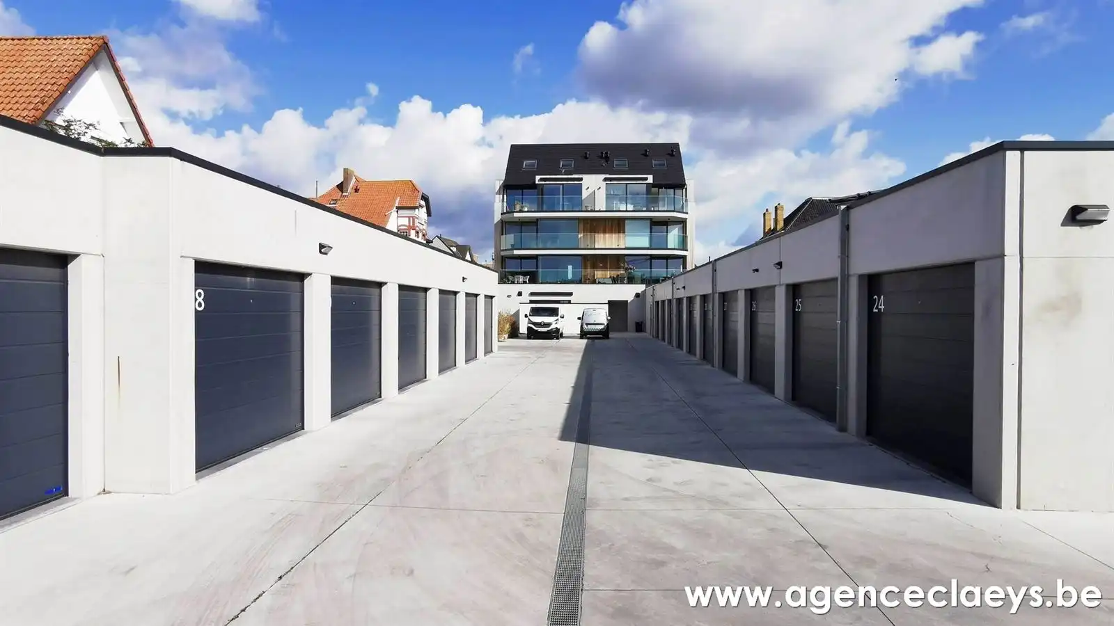 Garage foto 2