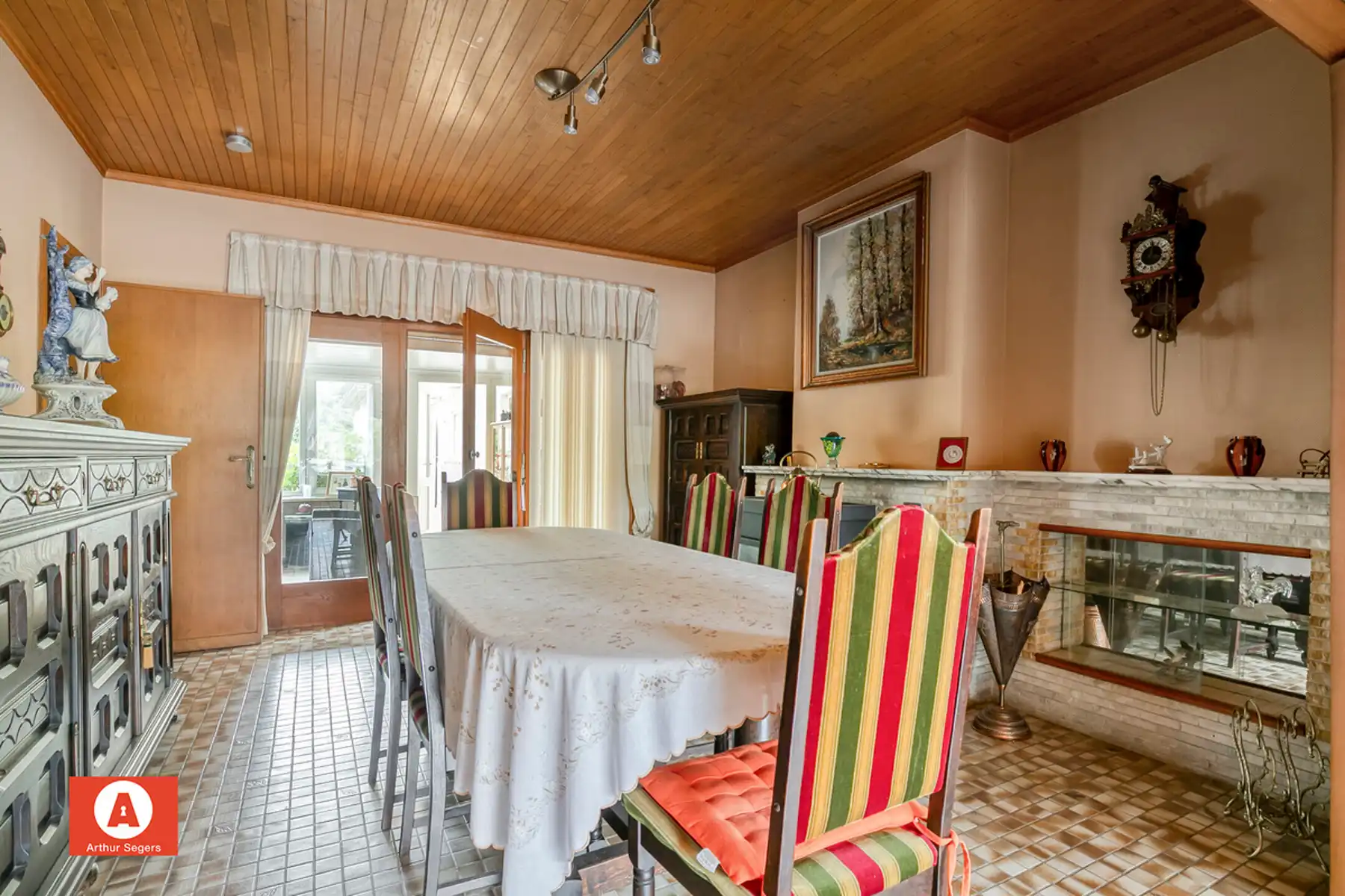 Te renoveren HOB met 3 slaapkamers en garage foto 6