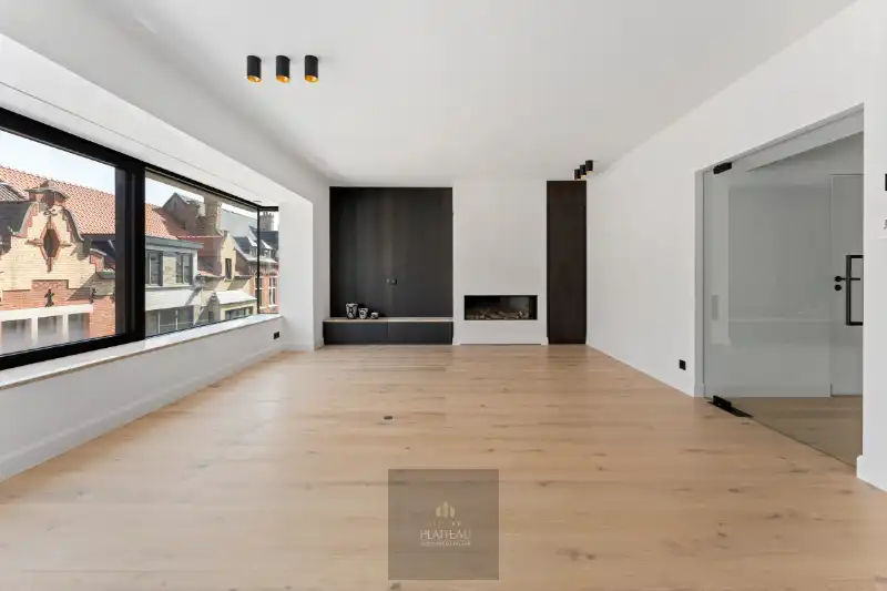 Instapklaar luxe-appartement van 115m² op toplocatie vlakbij het marktplein van Nieuwpoort. foto 3