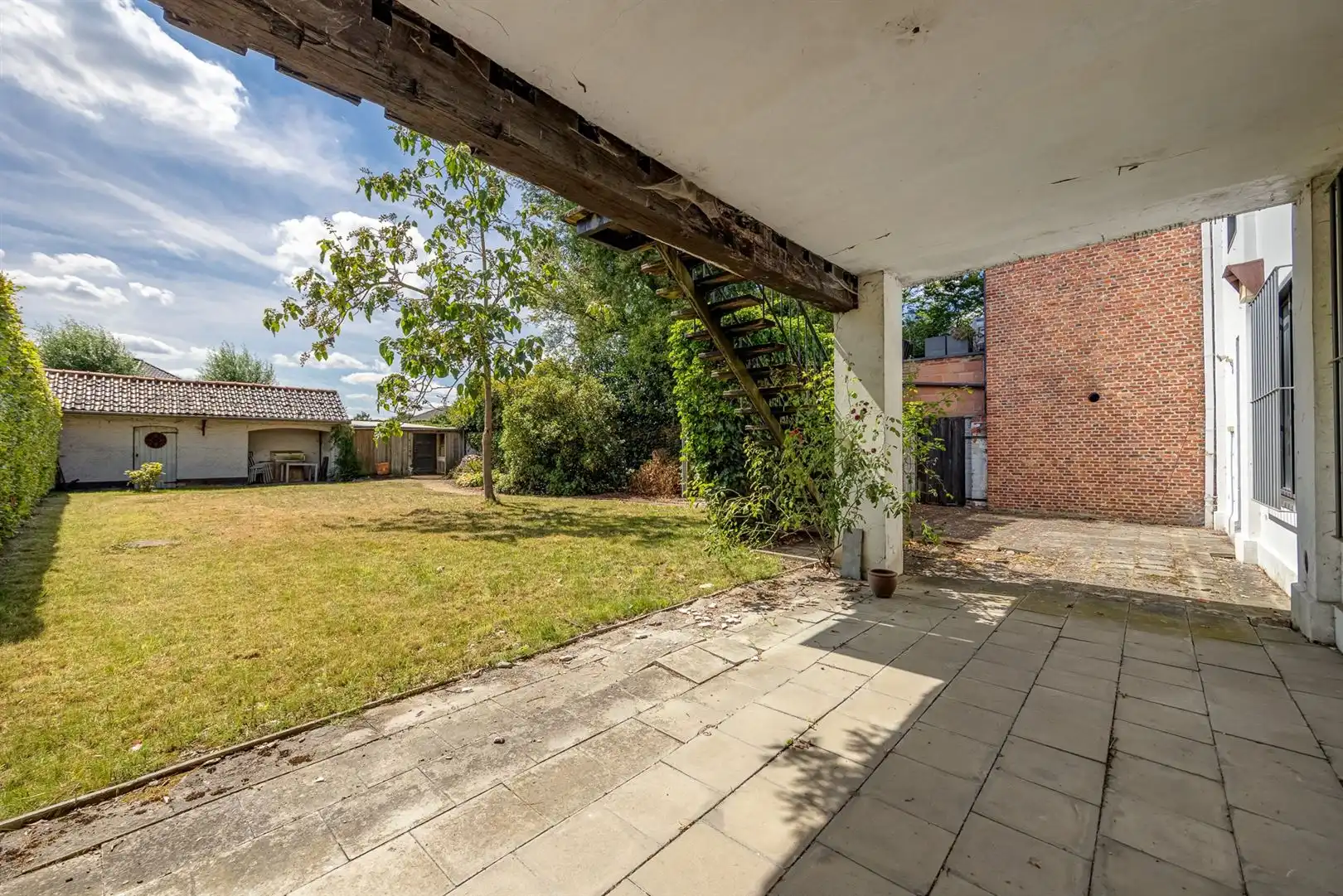 Handelsglkvl. met woonst en mooie tuin! foto 22