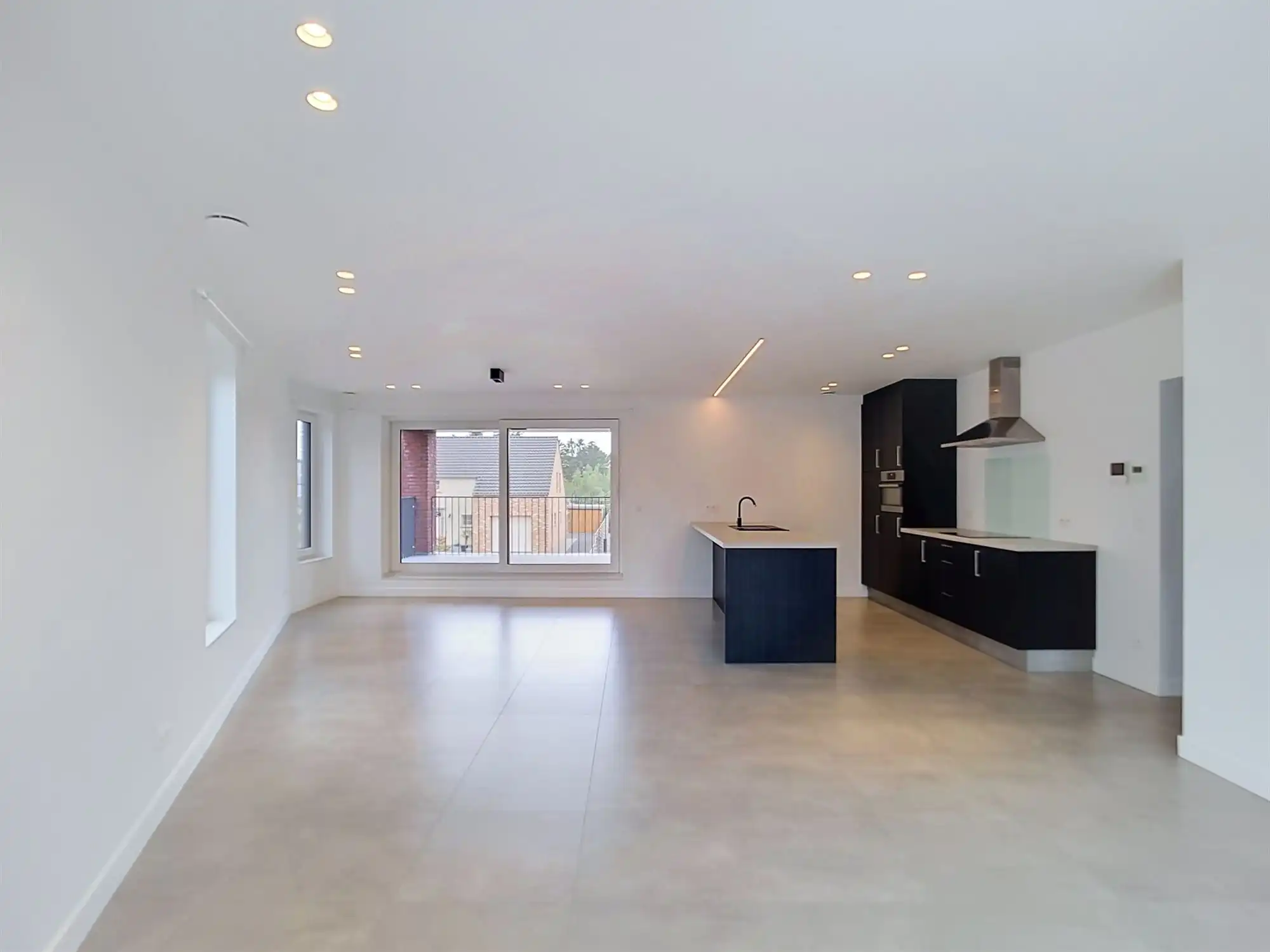 Lichtrijk en recent nieuwbouwappartement met 3 slaapkamers en overdekt terras in een rustige omgeving foto 2