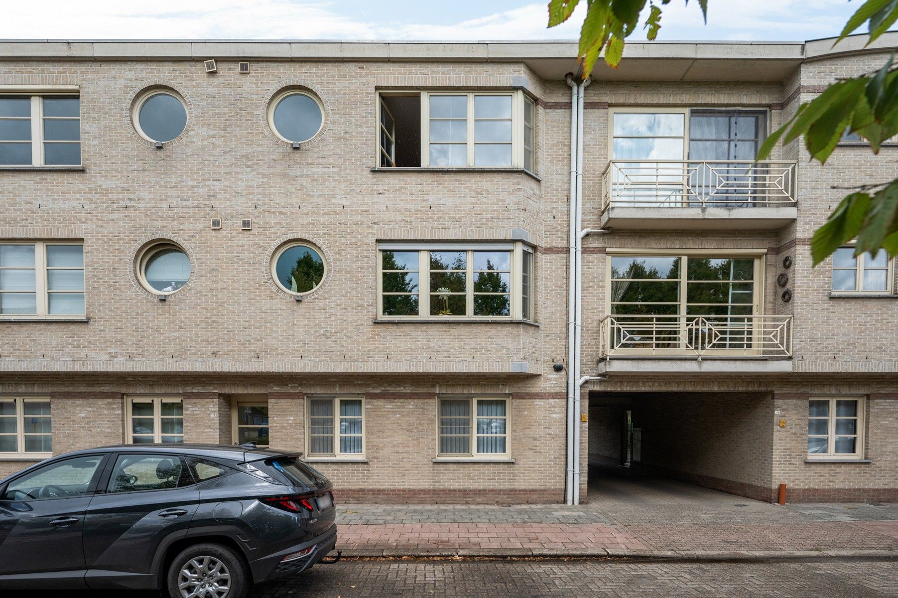 Energiezuinig appartement met twee garages foto 14