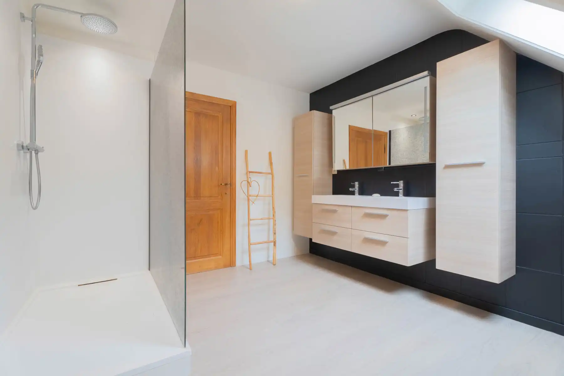  Landelijke villa met moderne uitbouw zwembad en sauna foto 9