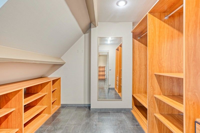 Landelijke woning met 3 slaapkamers en prachtige tuin TE KOOP in OOSTROZEBEKE! foto 26