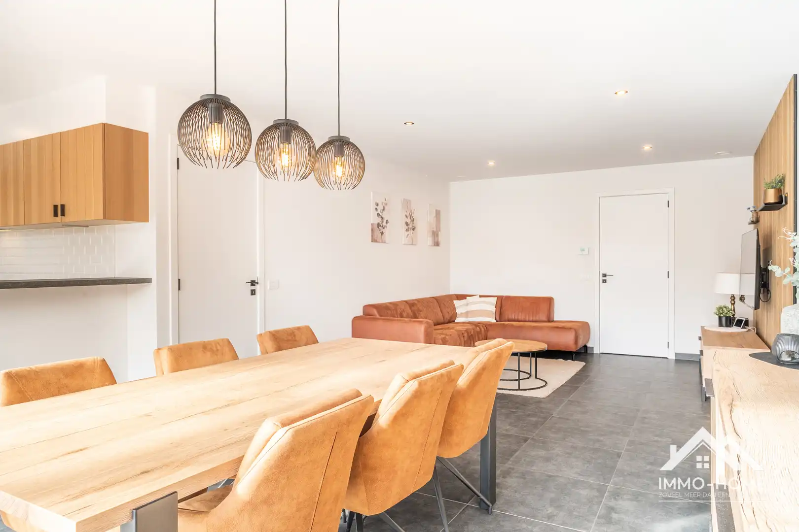Prachtige instapklare woning met zwembad!  foto 10