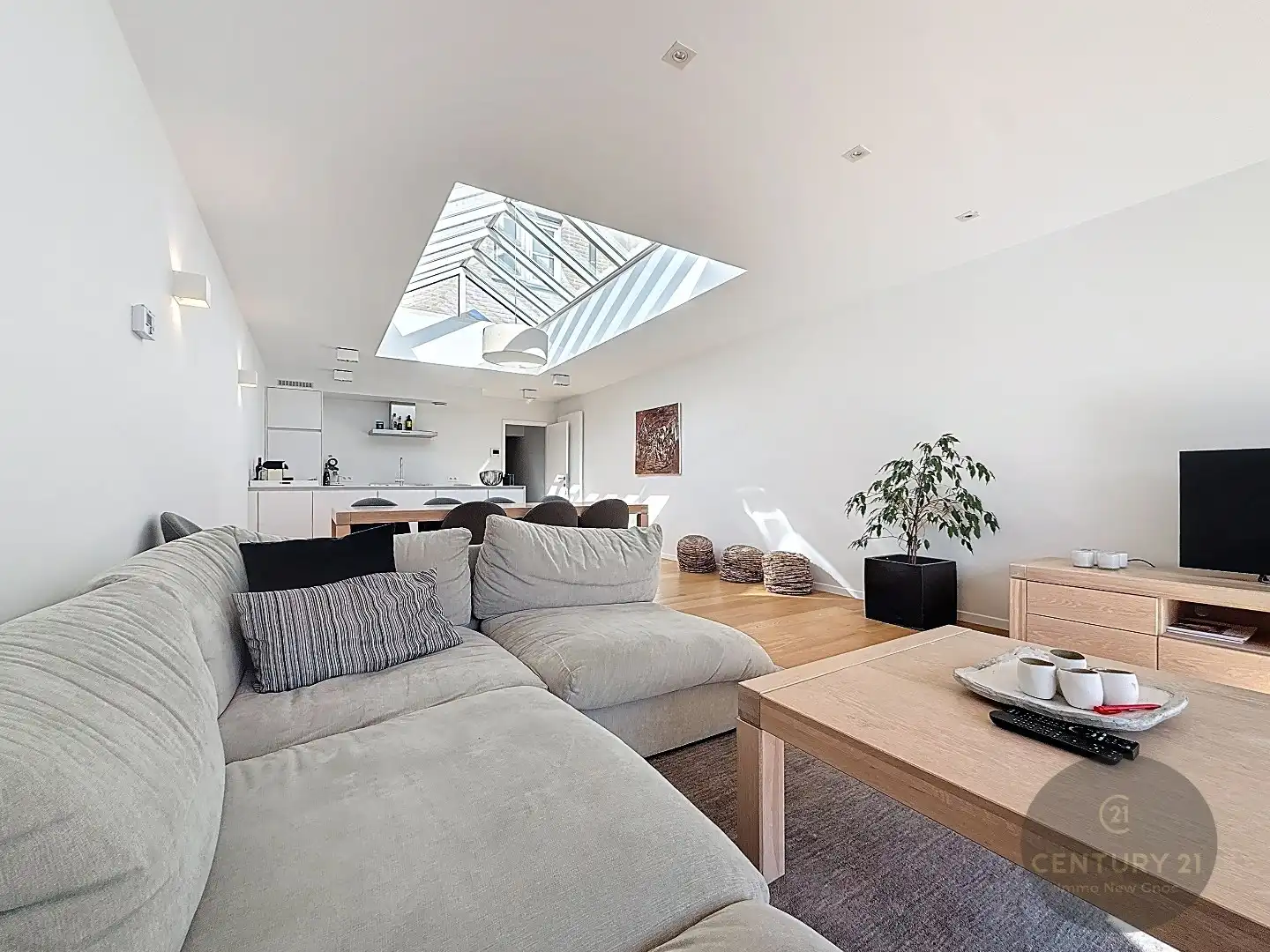 KNAP GERENOVEERDE WONING! foto 4