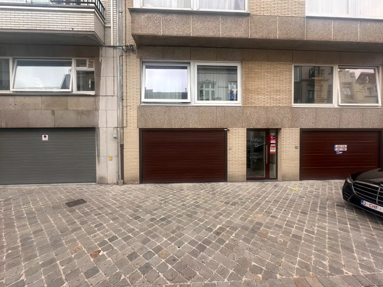 Gesloten parkeerplaatsen foto 2