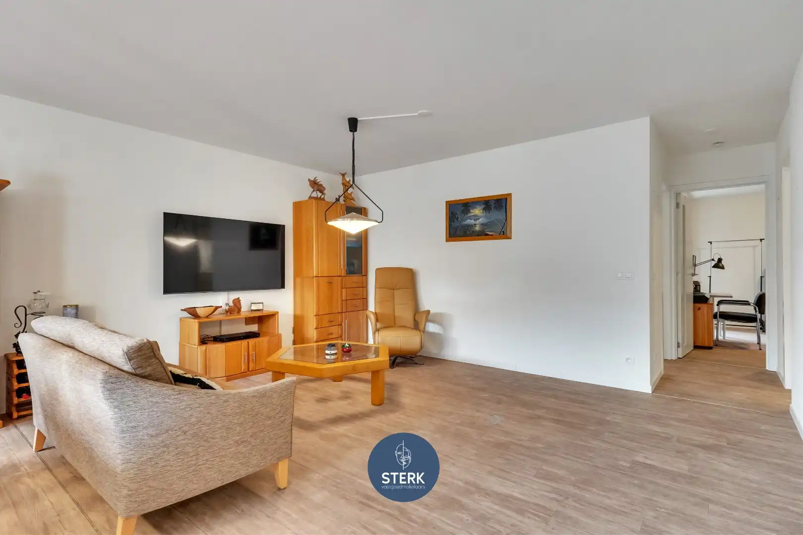 RECENT APPARTEMENT INCLUSIEF PARKING + 2 BERGINGEN IN CENTRUM LANAKEN !  foto 7