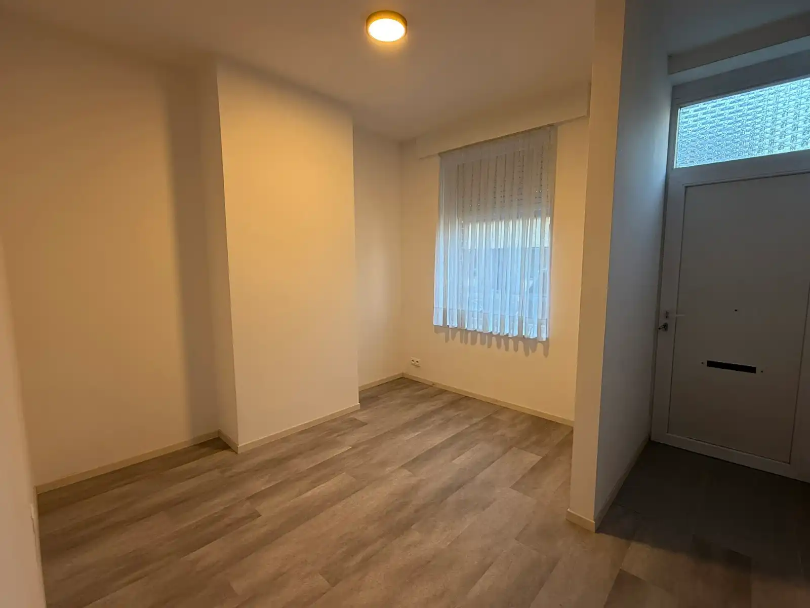 Gelijkvloers appartement in het centrum van Meulebeke foto 3