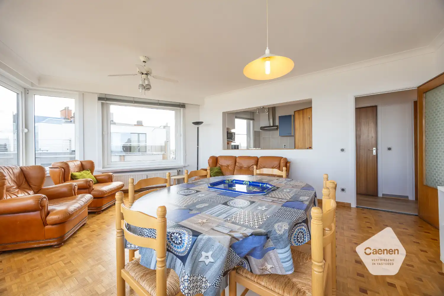 Twee slaapkamer appartement met prachtig zicht! foto 5