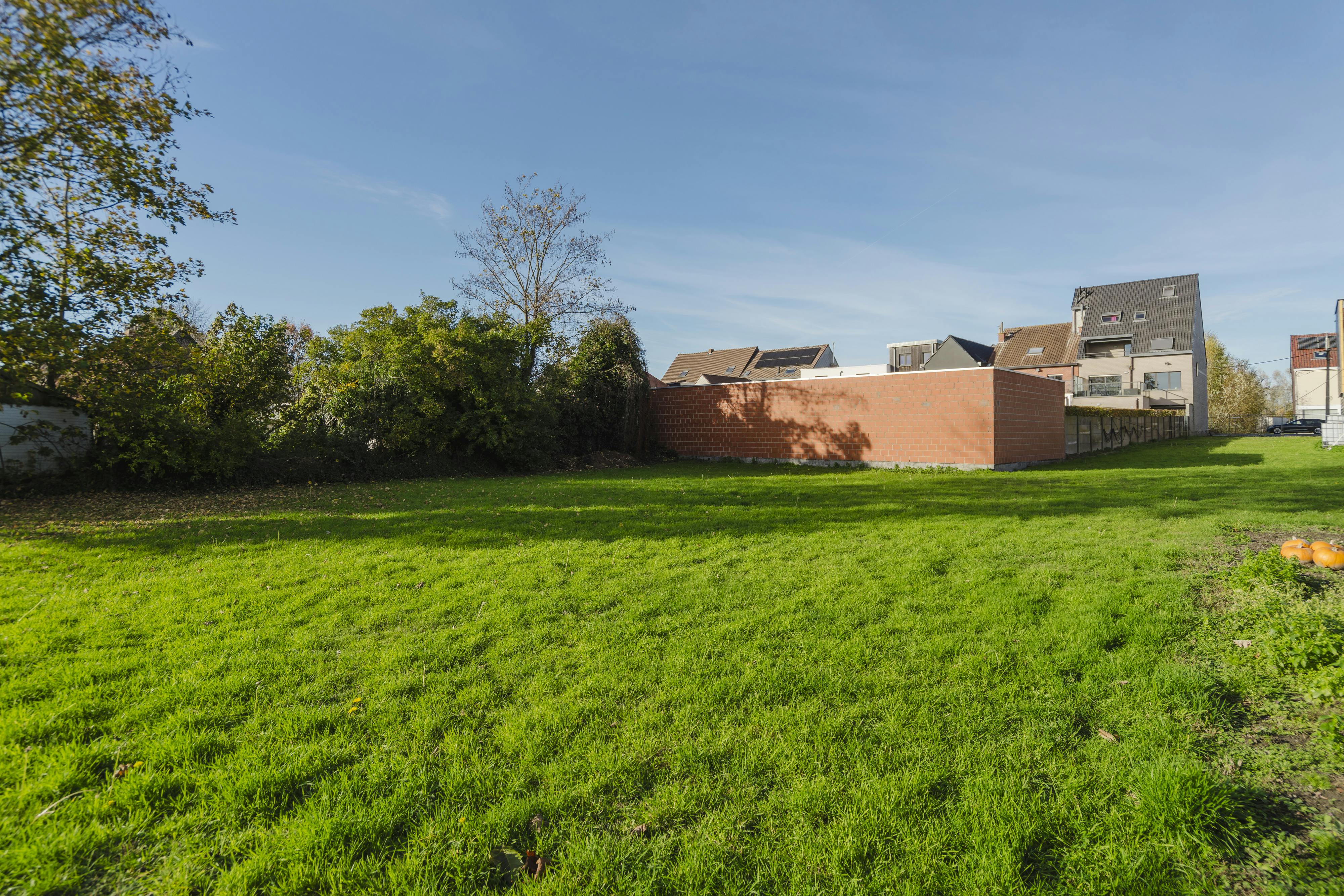 Bouwgrond (1062m²) te koop in Wevelgem! foto 3