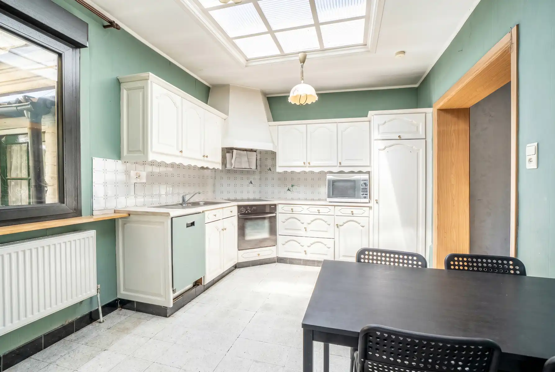 Halfopen woning met tuin & parking in Halle | EPC D foto 8