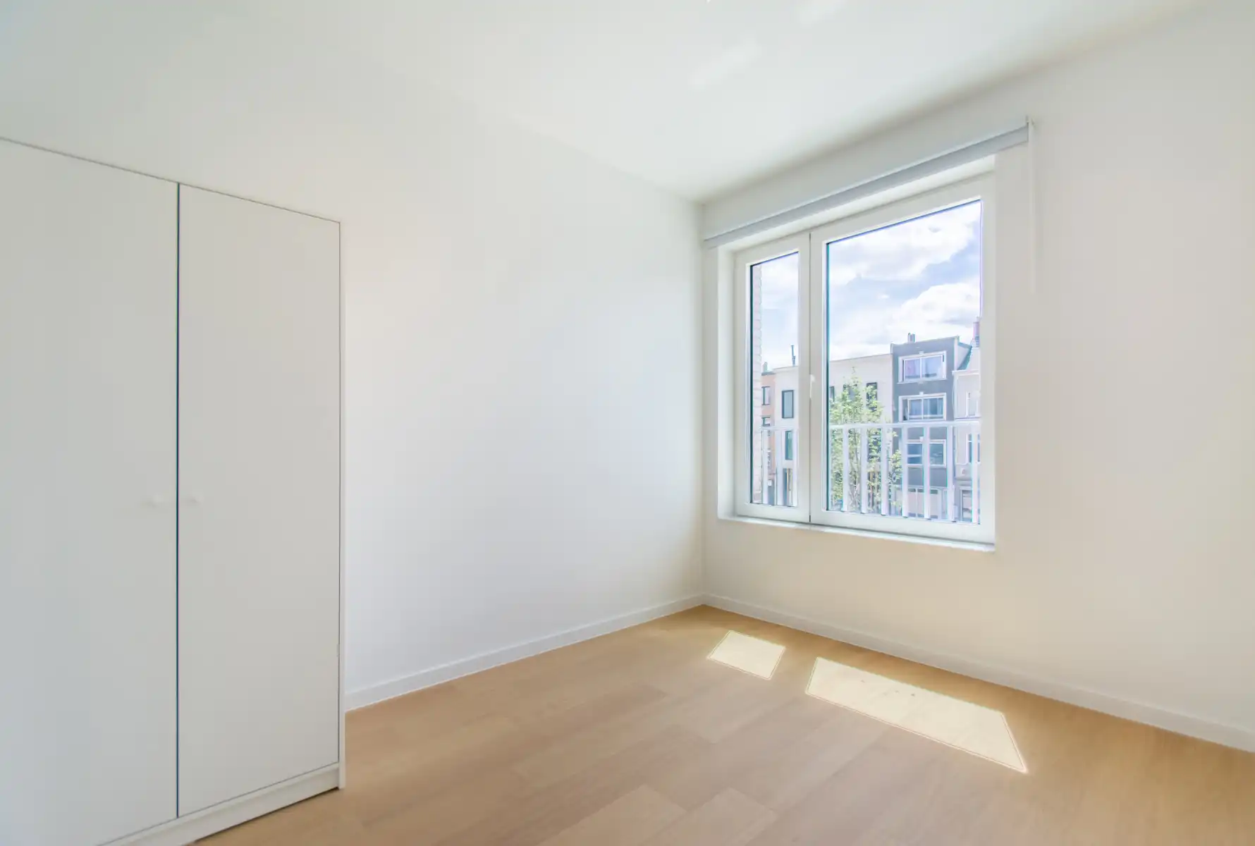 Prachtig gemeubeld 2- kamer appartement met mooi terras foto 13