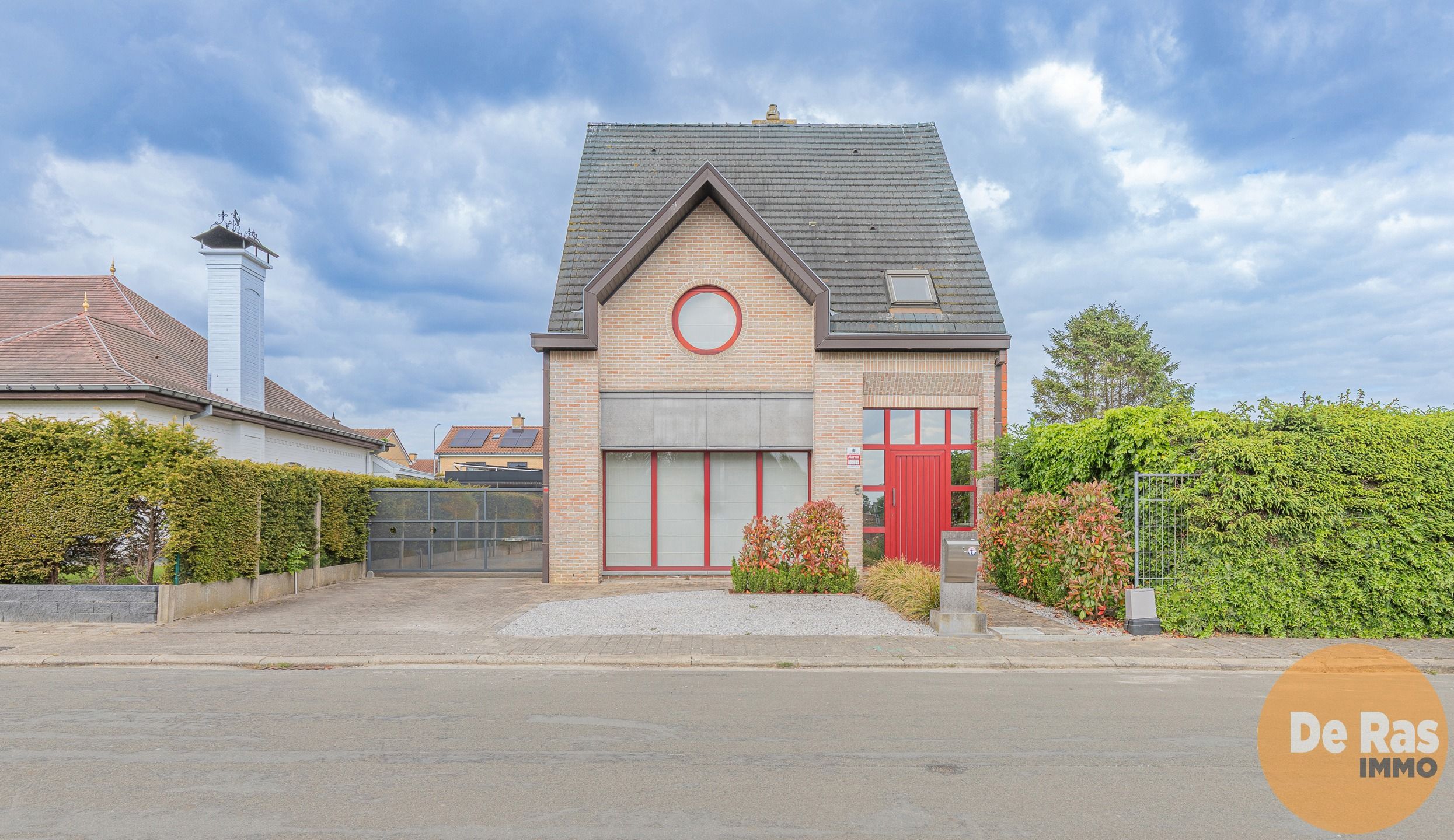 HAALTERT- INSTAPKLARE WONING MET TUIN EN 3 KAMERS foto 1