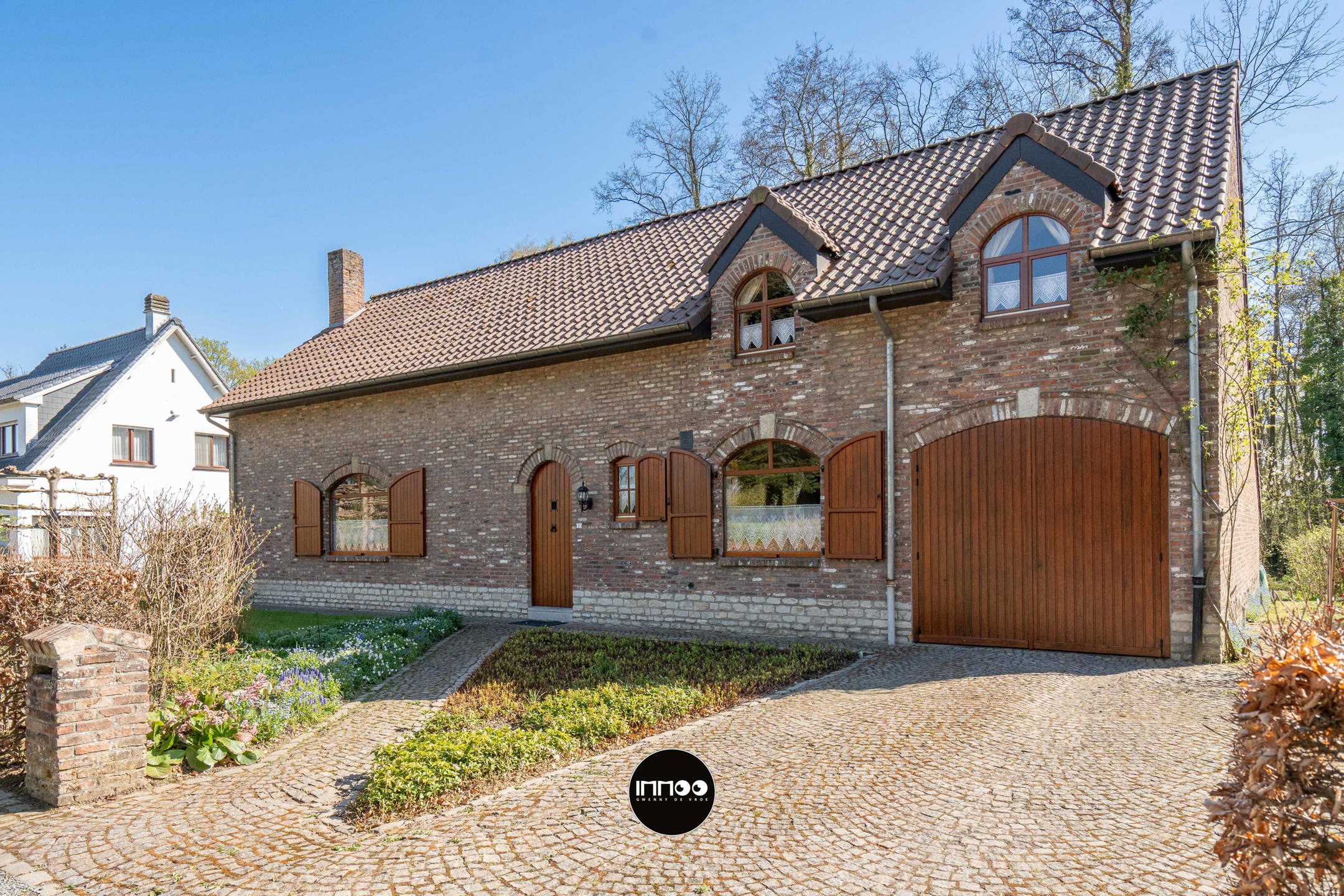 Huis te koop foto {{pictureIndex}}